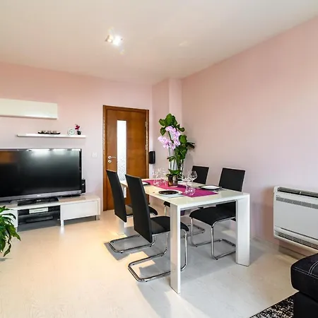 Bgapartments - Chataldzha Lägenhet